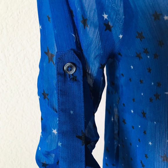 EXPRESS Button Down Top - Picture 2 of 5